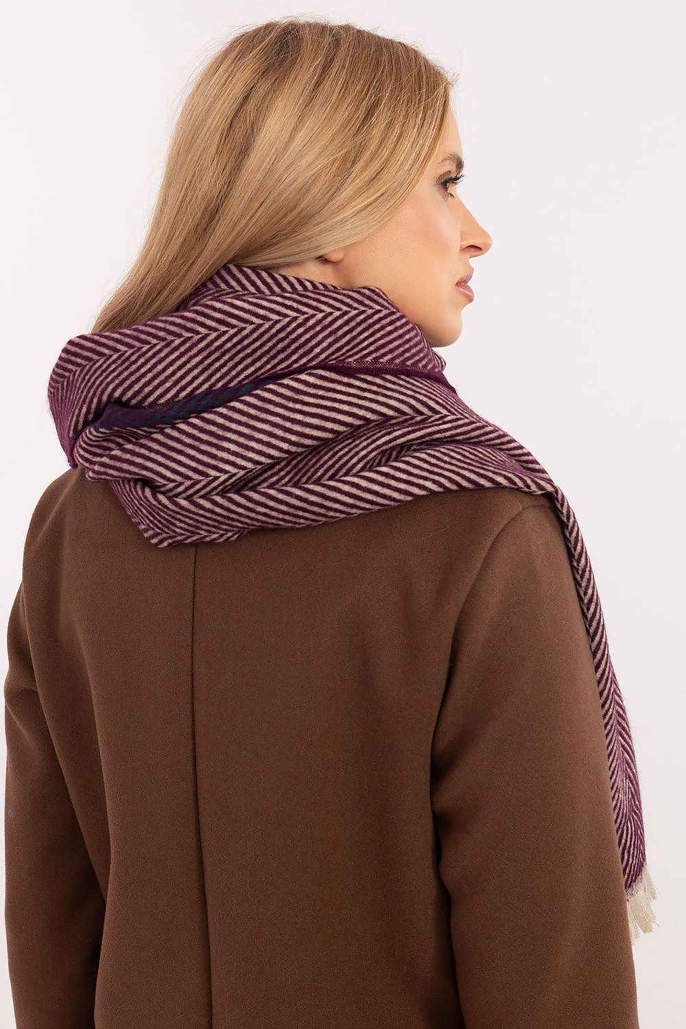  sjaal model 206037 AT 